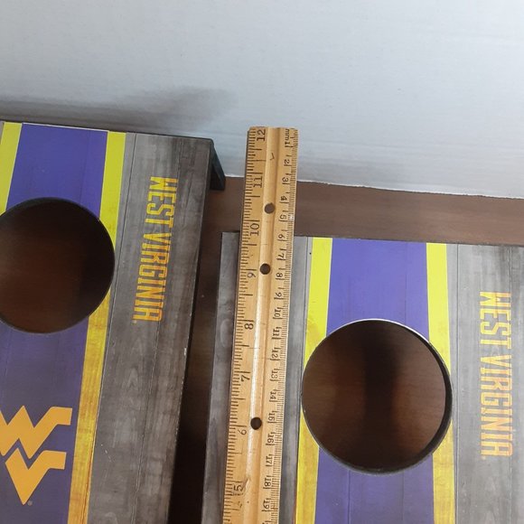 Table top cornhole game - Picture 2 of 3